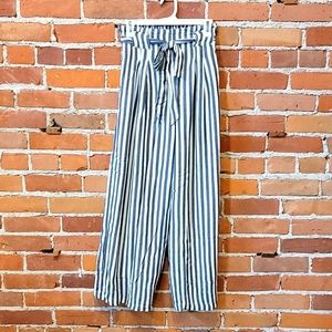 NWT Flowy Pant with Paperbag tie waist